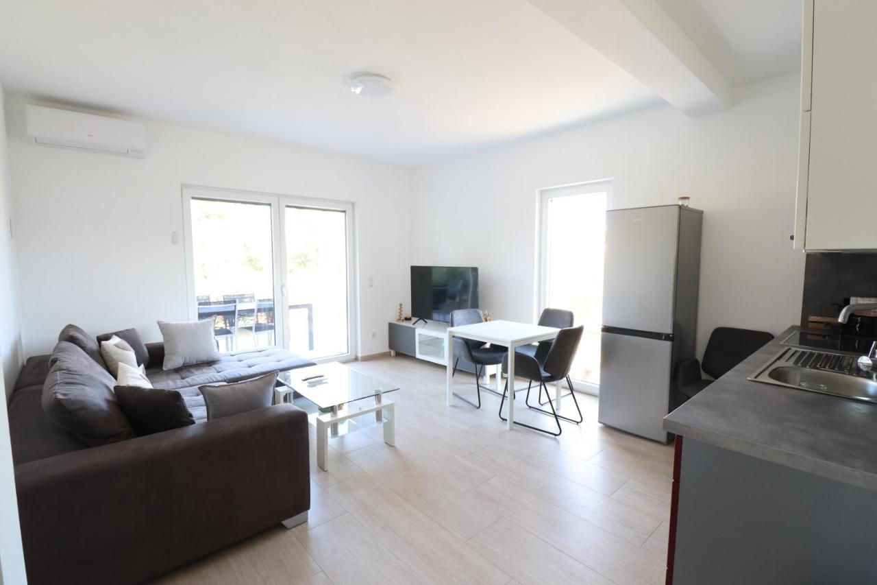 Medulin - Dani Apartment Luaran gambar